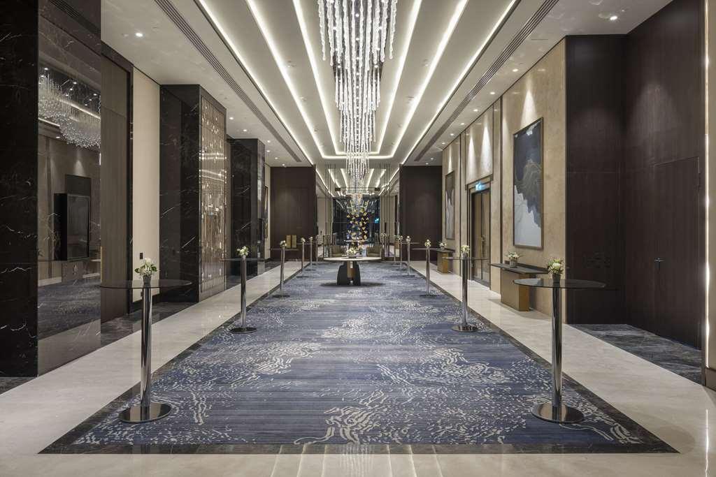 فندق Doubletree By Hilton سانليورفا المرافق الصورة