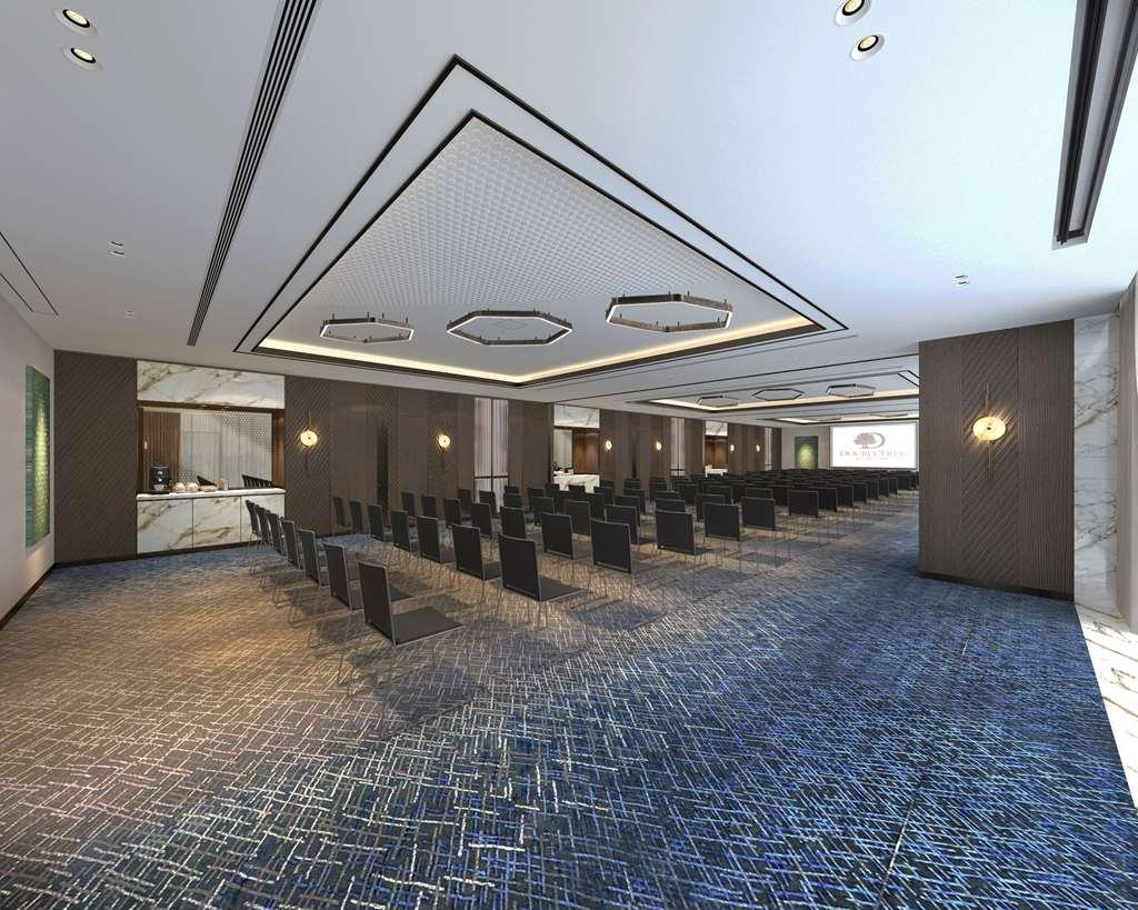 فندق Doubletree By Hilton سانليورفا المرافق الصورة